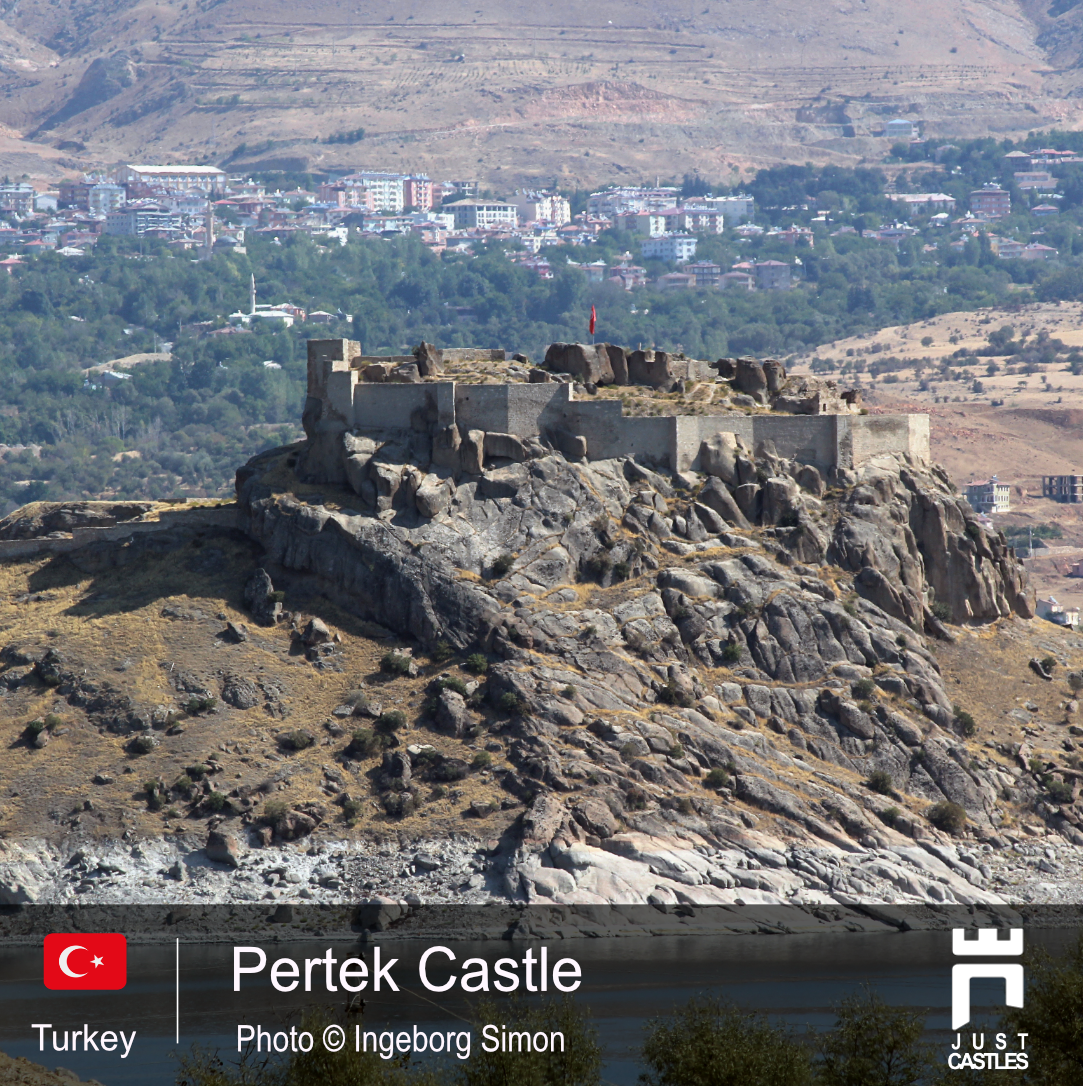 pertek-castle
